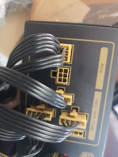 Alimentation Cooler Master 1200 w Gold