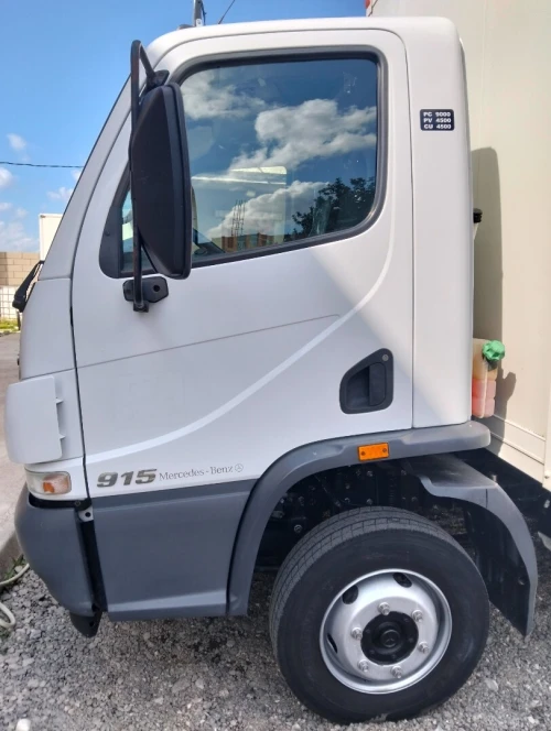 Mercedes man Accelo 915 2022