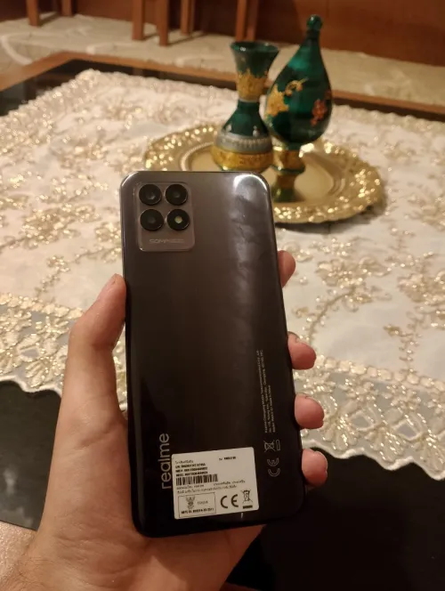 Realmi 8i