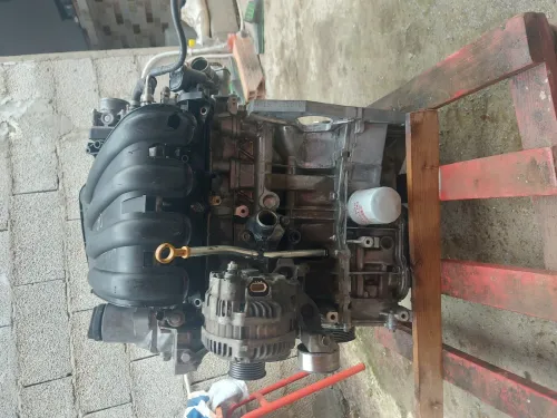 Mouteur Nissan sanny N17