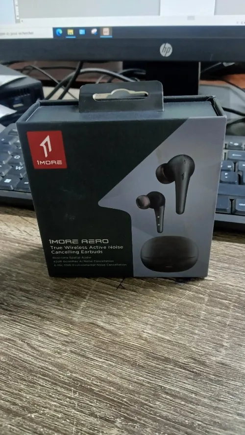 Airpods 1more aero