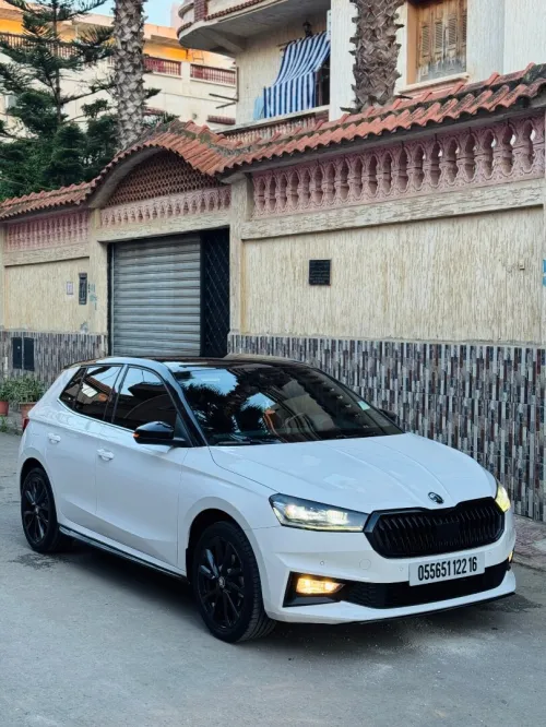 Skoda Fabia 2022 Style (avec toit panoramique)