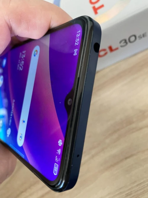 TCL 30 CE