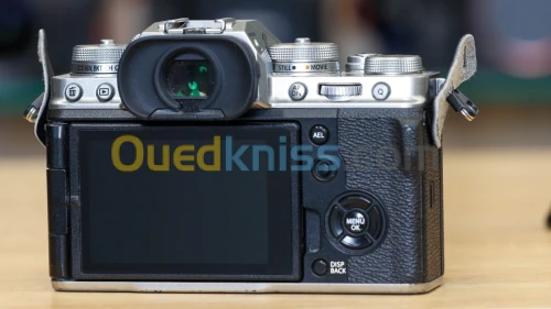 FUJIFILM X-T4 Mirrorless Camera