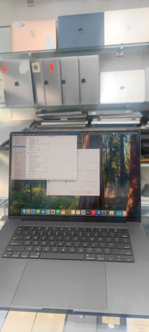 MacBook pro 16 m3 pro