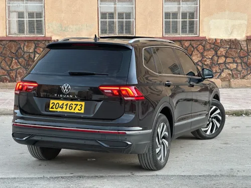 Volkswagen New Tiguan 2025 Drive 