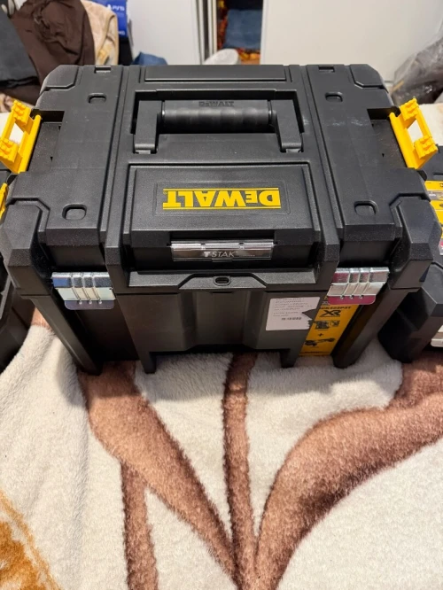 Lot DeWalt