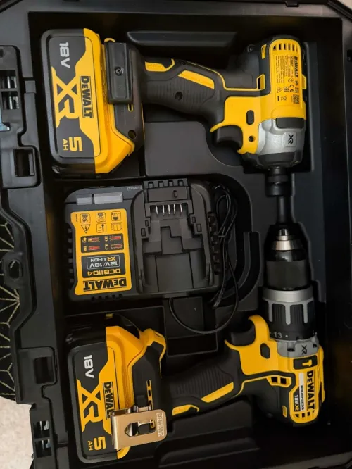 Lot DeWalt