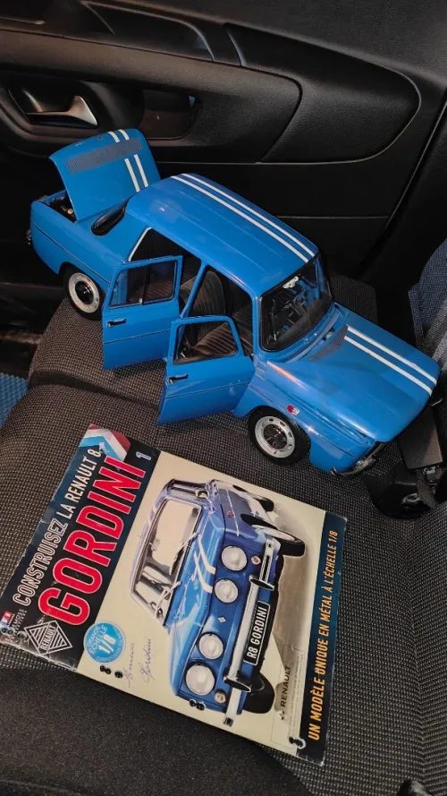 Renault R8 Gordini 1/8 altaya