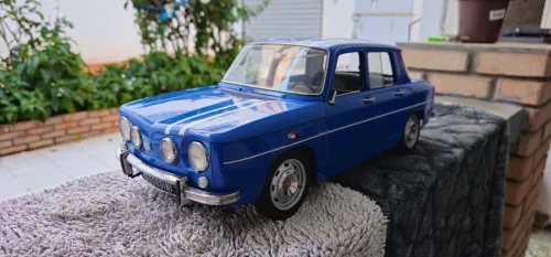 Renault R8 Gordini 1/8 altaya