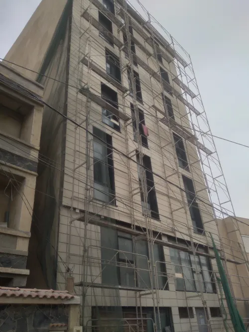 Traitement de façades     (façades ventilées en céramique, porcelaine, terre cuite et HPL)