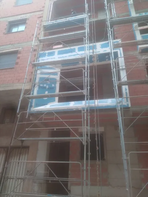 Revêtement de façades en Aquapanel / Plaques de plâtre et faux plafond démontable