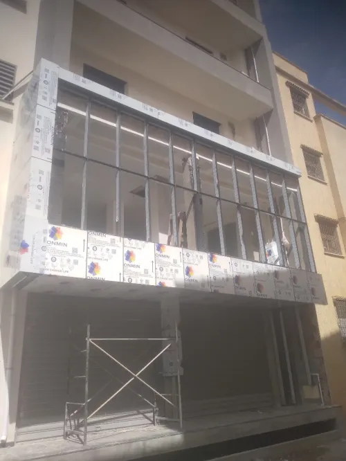 Traitement de façades     (façades ventilées en céramique, porcelaine, terre cuite et HPL)