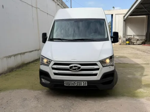 Hyundai H350 