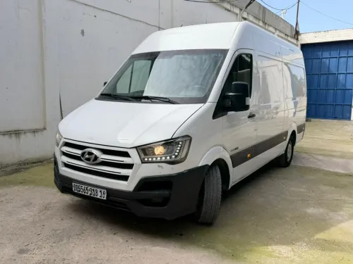 Hyundai H350 