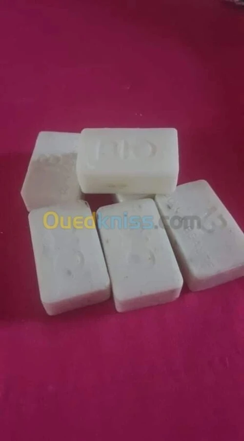 Machine pour savon ménage
