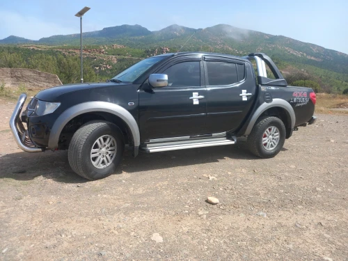 Mitsubishi L200 2013 Doube cabine Evolution