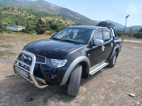 Mitsubishi L200 2013 Doube cabine Evolution