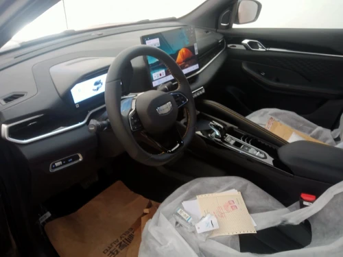 Geely Coolray 2026 