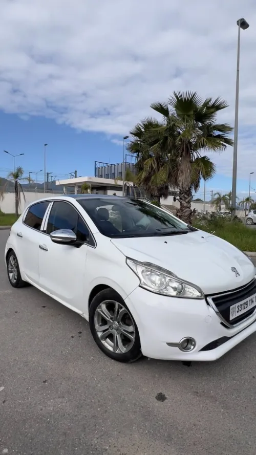 Peugeot 208 2014 Allure
