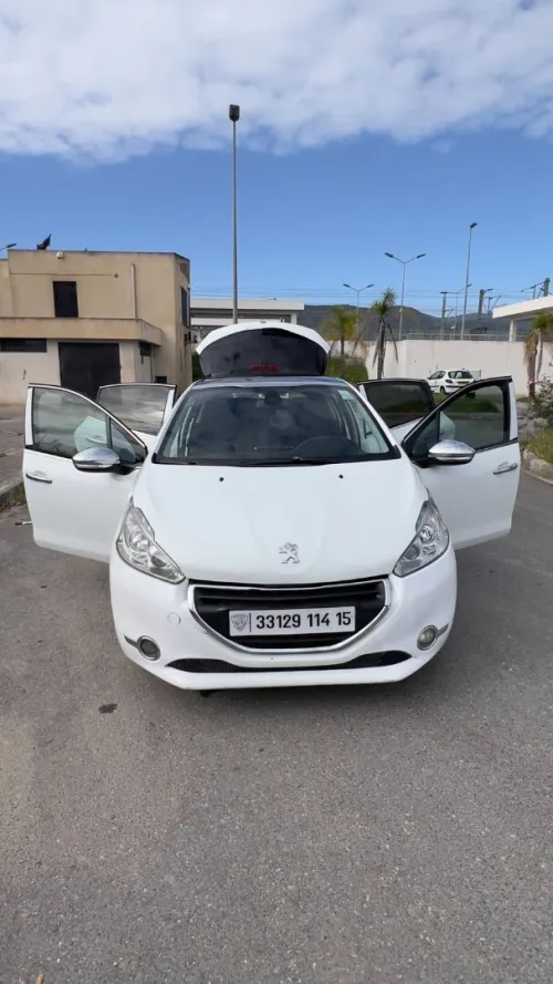 Peugeot 208 2014 Allure