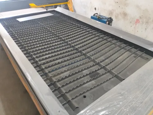 Machine de decoupe cnc plasma 1530 ماكنة قص سي ان سي  بلازما