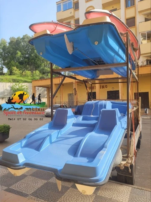 Pédalo 4 Places / 2 chaise longue avec Toboggan - Investissement Rentable Saison Estivale