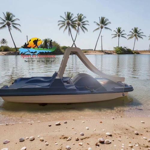 Pédalo 4 Places / 2 chaise longue avec Toboggan - Investissement Rentable Saison Estivale