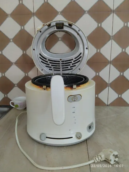 Friteuse d'occasion dans l'état