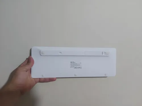 Calvier OMOTON origenal sans fil  