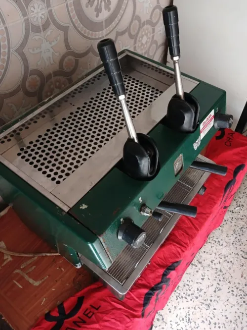 Machine à café BRASILIA (Made in Italy) + réfrigérateurs (ENIEM+SIMAFE)