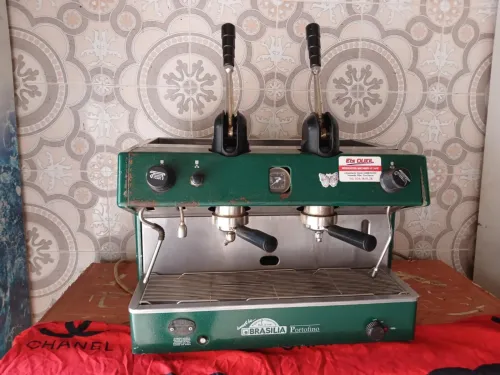 Machine à café BRASILIA (Made in Italy) + réfrigérateurs (ENIEM+SIMAFE)