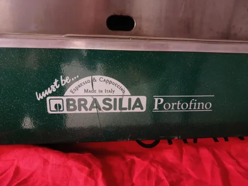 Machine à café BRASILIA (Made in Italy) + réfrigérateurs (ENIEM+SIMAFE)