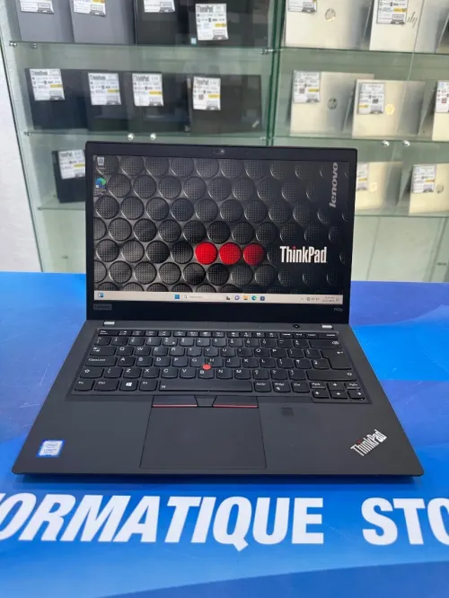 THINKPAD P43s  CORE : i5 / 08 eme    DISC : 512 GB  (SSD) RAM : 16 GB  NVIDIA QUADRO P520 