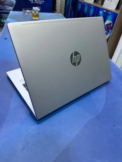 HP PROBOOK 445 G11 CORE : RYZEN 5 7335U DISC :  512 GB  (SSD)  RAM : 16 GB