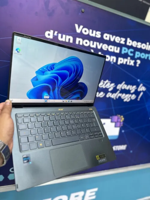 ACER SWIFT SF514 CORE : INTEL I7 - 1165G7 DISC : 01 TB  (SSD)  RAM : 16 GB 