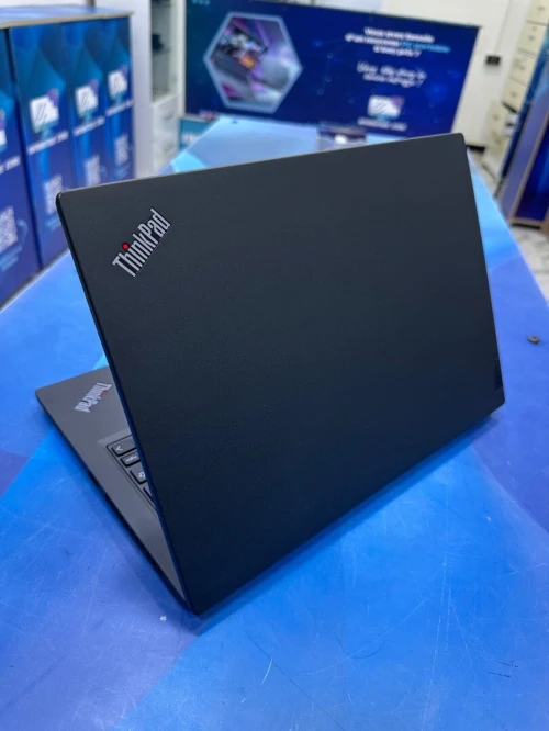 THINKPAD X13 GEN 3 CORE : INTEL I5 - 1250P DISC : 512 GB  (SSD)  RAM : 16 GB
