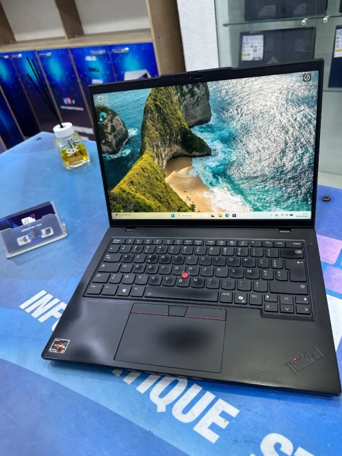 THINKPAD L14 GEN5 CORE : RYZEN 5 PRO 7535U DISC :  512 GB  (SSD)  RAM : 16 GB