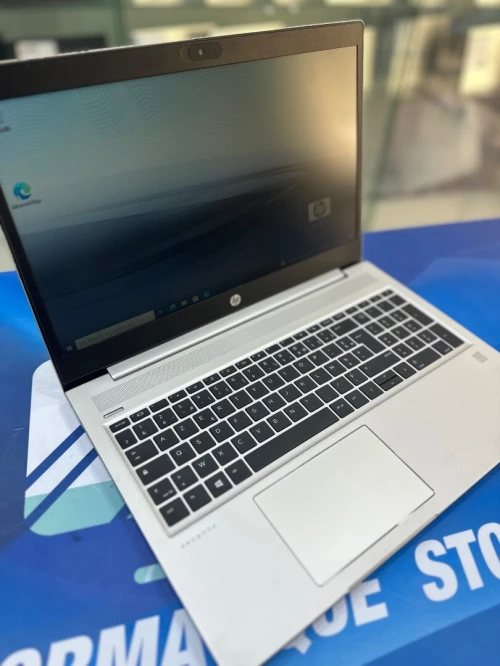 HP PROBOOK 445 G7  CORE : RYZEN 5 4500U DISC : 256 GB  (SSD)  RAM : 08 GB 