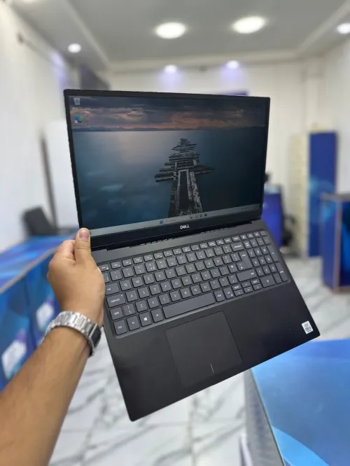 DELL VOSTRO 5420 CORE : INTEL i5 - 10210U DISC : 256 GB  (SSD)  RAM : 08 GB 