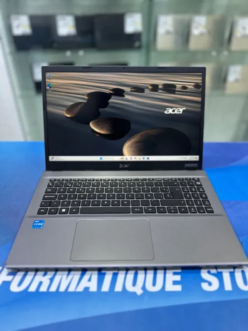 ACER EXTENA 215 CORE : Intel i3 - 1215U DISC : 256 GB  (SSD)  RAM : 08 GB