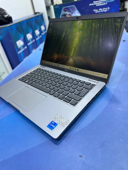 DELL LATITUDE 5420 CORE : INTEL i5 - 1135G7 DISC : 256 GB  (SSD)  RAM : 16 GB  