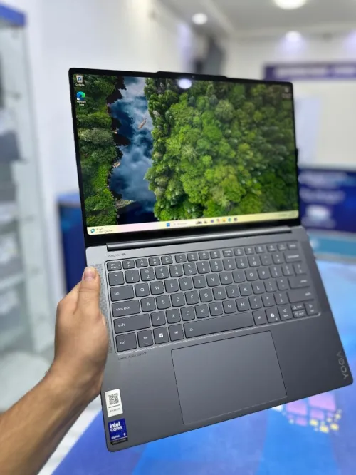 LENOVO YOGA PRO 7  CORE : ULTRA 9  285H DISC :  01 TB  (SSD)  RAM : 32 GB DDR 6 TACTILE ARC GRAPHIC