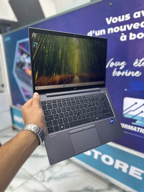 HP Z BOOK FIREFLY G8 TACTILE CORE : i7- 1185G7  DISC : 512 GB  (SSD) RAM : 16 GB   