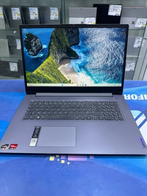 LENOVO IDEAPAD 3 CORE : RYZEN 5 5500U DISC :  256 GB  (SSD)  RAM : 08 GB