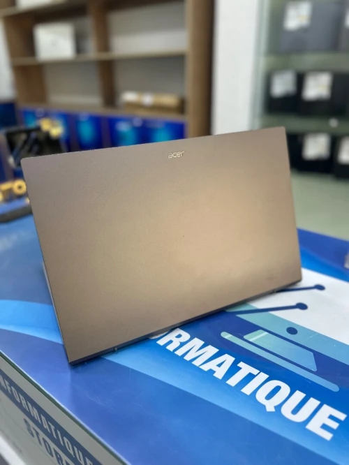 ACER EXTENA 215  CPU: CORE I5 / 1235U DISC : 512 GB  (SSD) RAM 08GB  