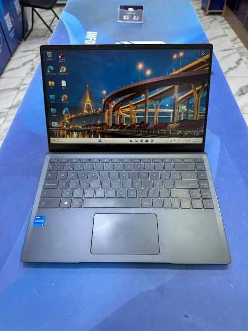 MSI MODERN 14 CORE : INTEL i5 - 1145G7 DISC : 256 GB  (SSD)  RAM : 16 GB  