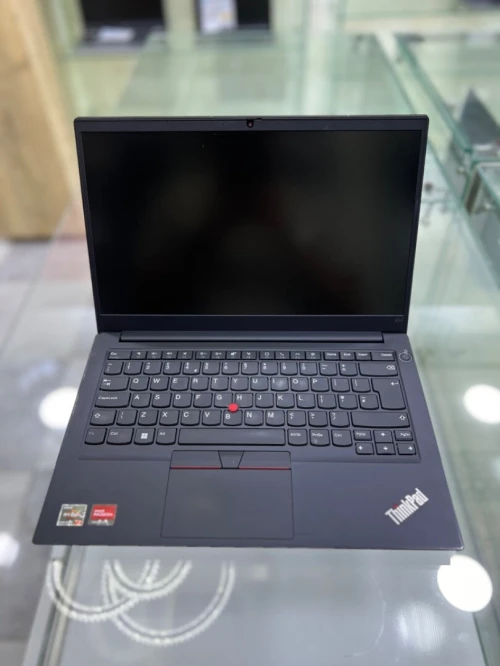 THINKPAD E-14 RYZEN 7 5700U 256/16GB