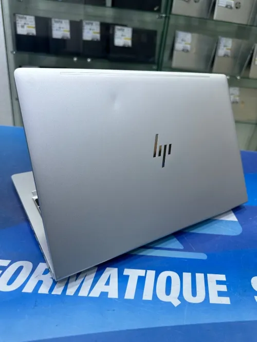 HP ELITEBOOK 640 G9 CORE : INTEL I7 - 1255U DISC : 512 GB  (SSD)  RAM : 32 GB TACTILE 