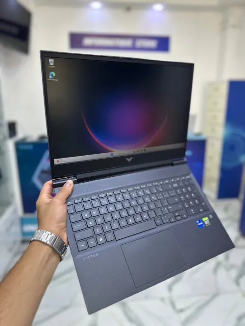 HP VICTUS 16  CORE : INTEL I7 - 12700H DISC : 01 TB  (SSD)  RAM : 16 GB  